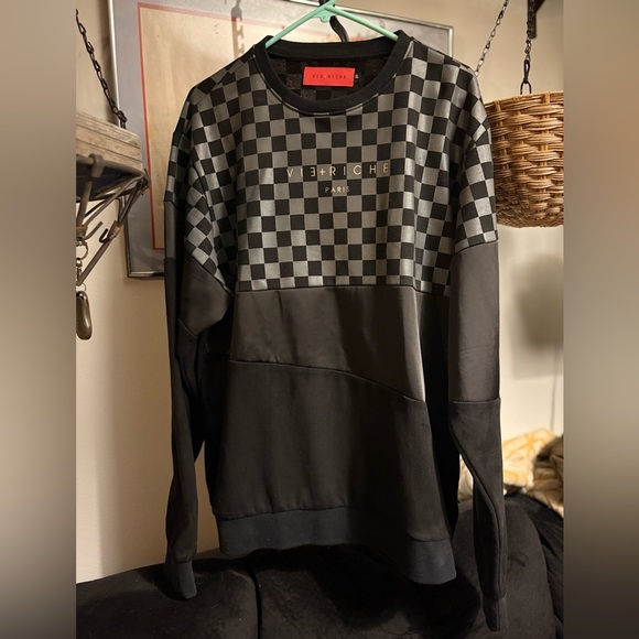 Vie+Richie long sleeve never worn
XL - Picture 2 of 12